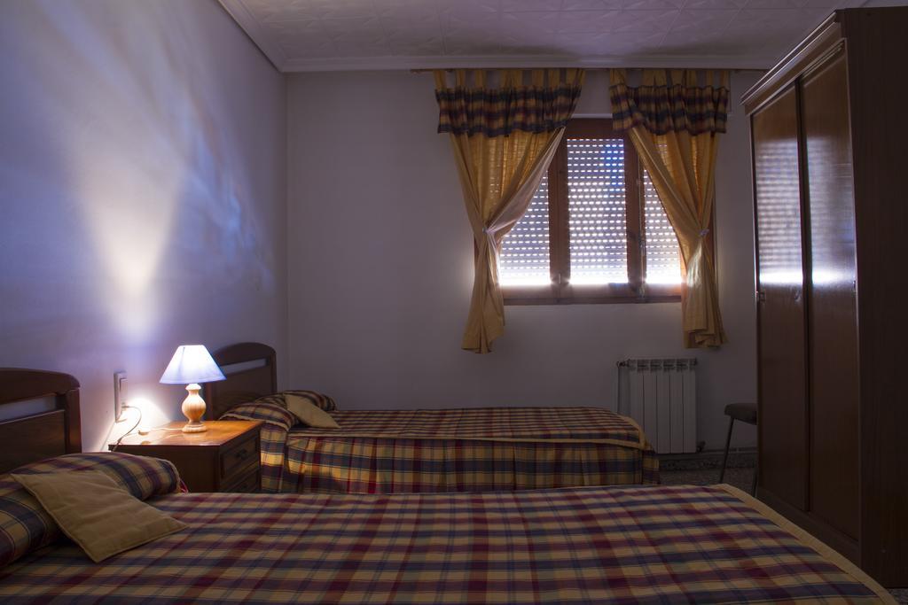 Gilber Hotel Adzaneta Екстериор снимка